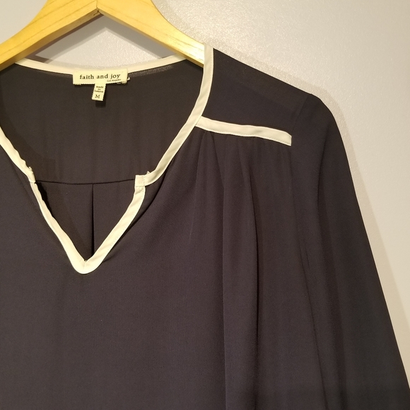 🍂 Faith and Joy Navy Tunic - Picture 3 of 5